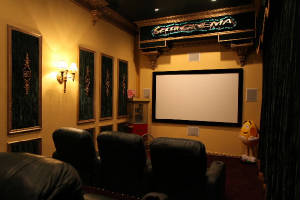 webassets/NICKSTHEATRE.JPG